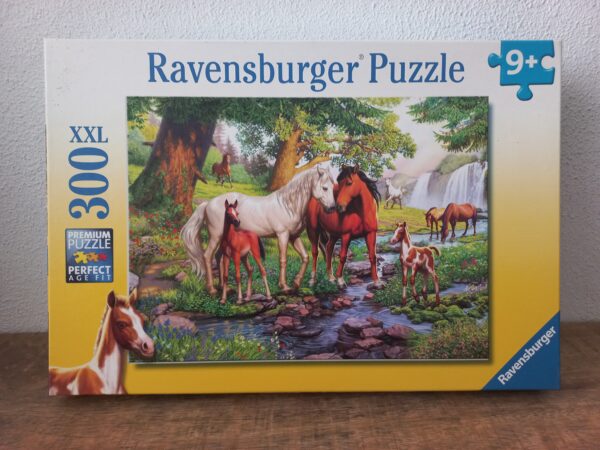Ravensburger - Horses by the Stream