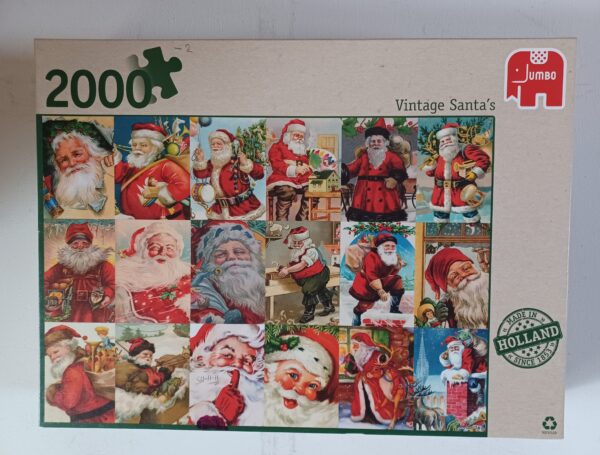 Jumbo- Vintage Santa's