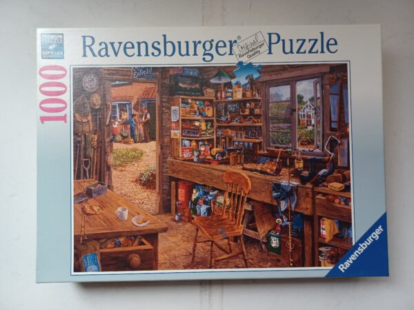 Ravensburger - Grandpa's Shed