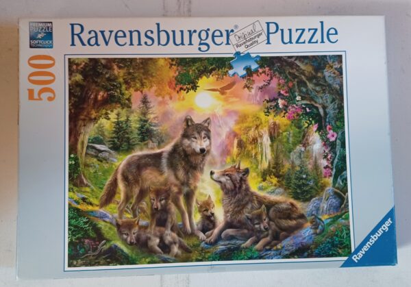 Ravensburger - Wolf Family in the Sunshine
