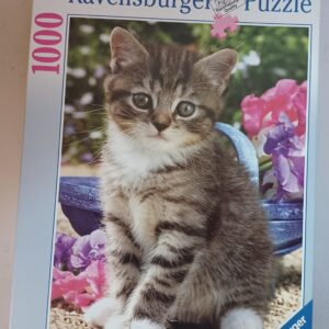 Ravensburger - Kitty in the Garden