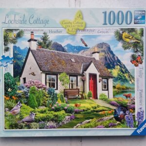 Ravensburger - Lochside Cottage