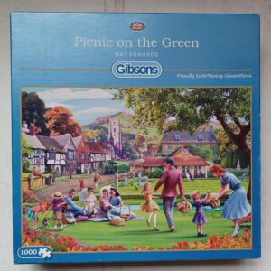 Gibsons - Picnic on the Green